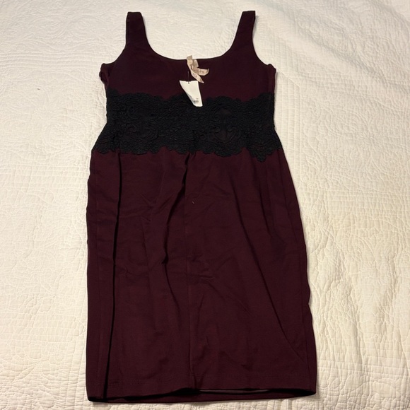 Bailey 44 Deep Red Dress with Black Lace - Picture 3 of 3
